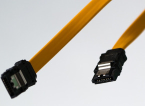 a random yellow SATA cable picture of a random yellow sata cable